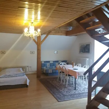 Apartmany Sedmikraska Tehovec Exterior photo